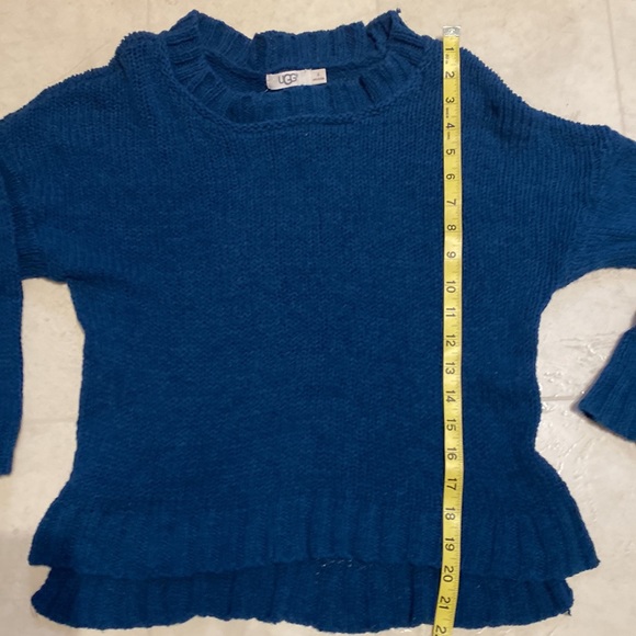 Ugg Knit Sweater, Beautiful Deep Marine Blue! Oversized, fits Sm/Med Rich Color! - Picture 6 of 12